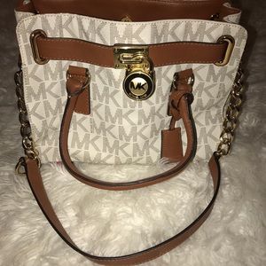 Michael Kors - Medium Hamilton Messenger